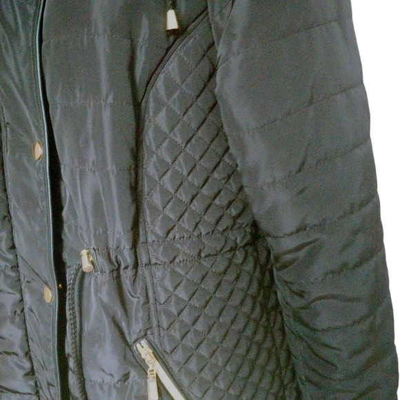 Le Grenier Quilted Hooded Wind/Water Resistant Coat with Gold Metal Accents M - Picture 7 of 10